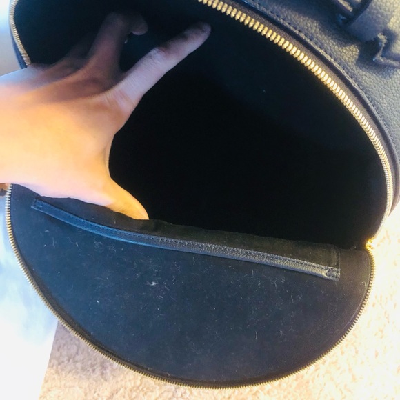 New MCM Bag - Picture 9 of 12